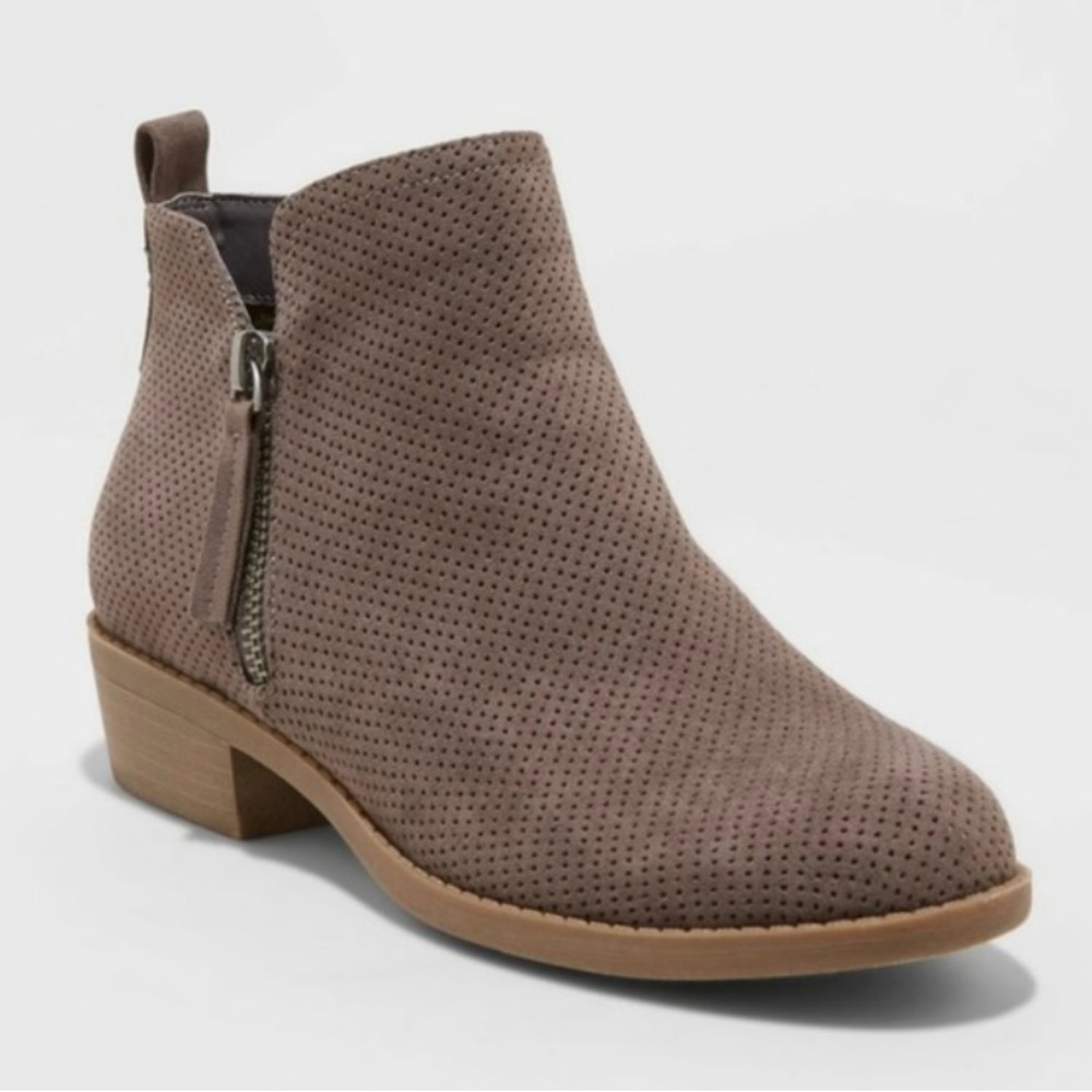 Brown booties no heel
